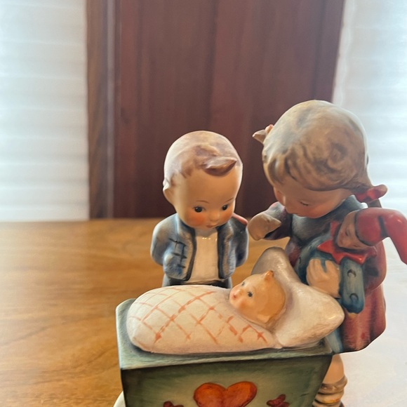 Hummel Figurine Goebel Blessed Event 333 Germany Baby Shower 1955 vtg W. - Picture 7 of 16